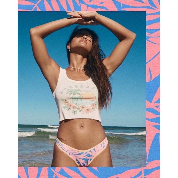 Billabong Tropical Mystic Beach Tri Bikini Top | Hike Bottoms - Picture 10 of 16
